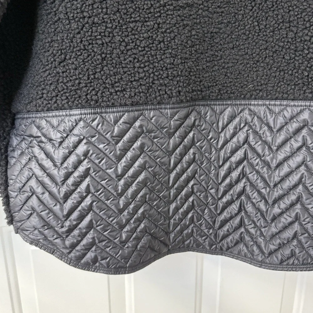 Athleta‎ Recovery Cozy Snap Front Sweatshirt Women's Medium Black Sherpa